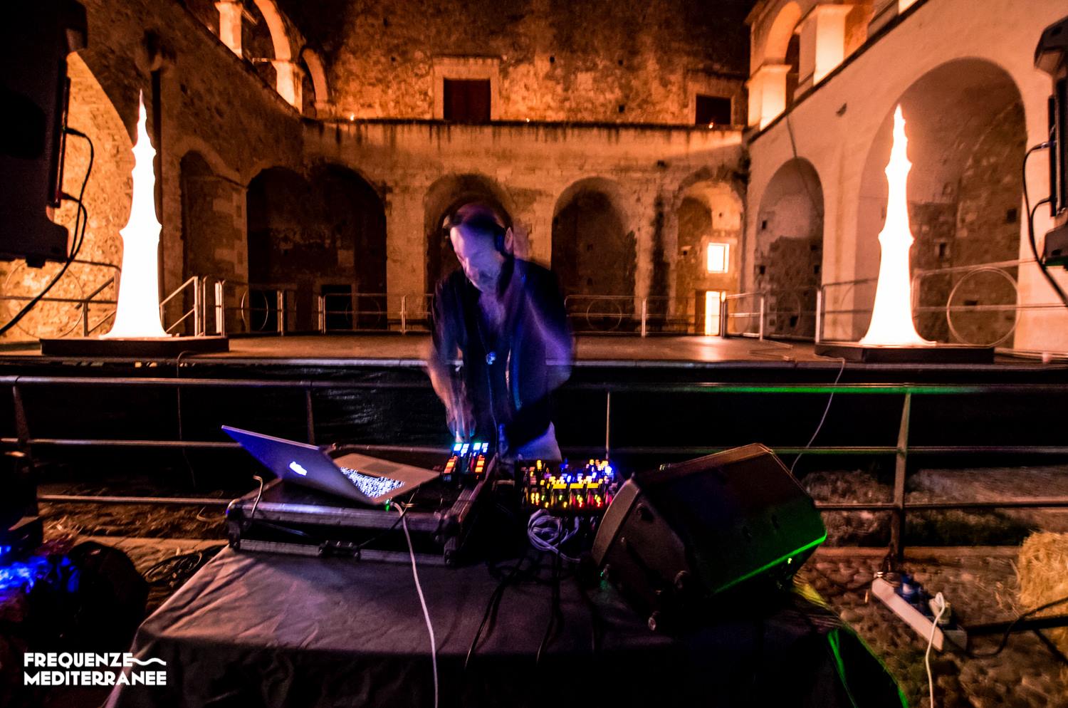 Frequenze Mediterranee — alessio bertallot